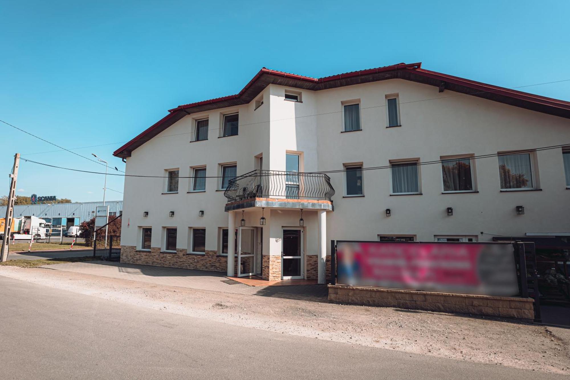 Kalwados Hotel Radzymin Exterior foto